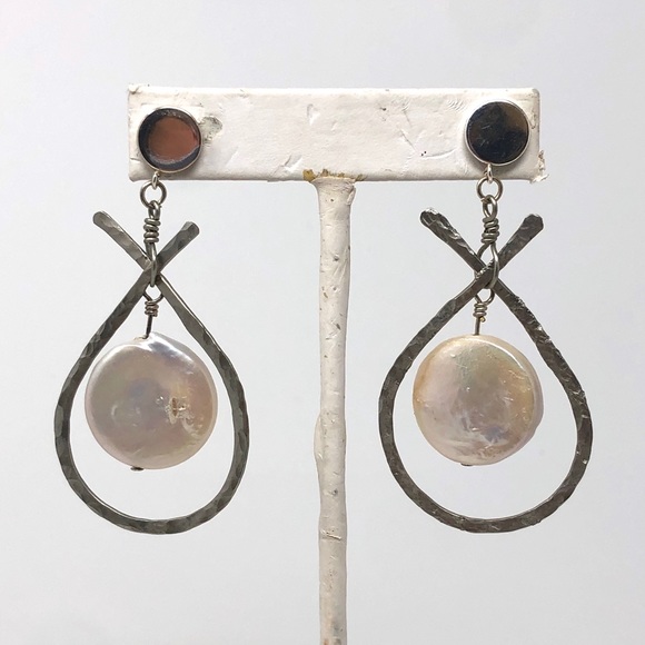 Coin Pearl Drop Earrings - Picture 3 of 4
